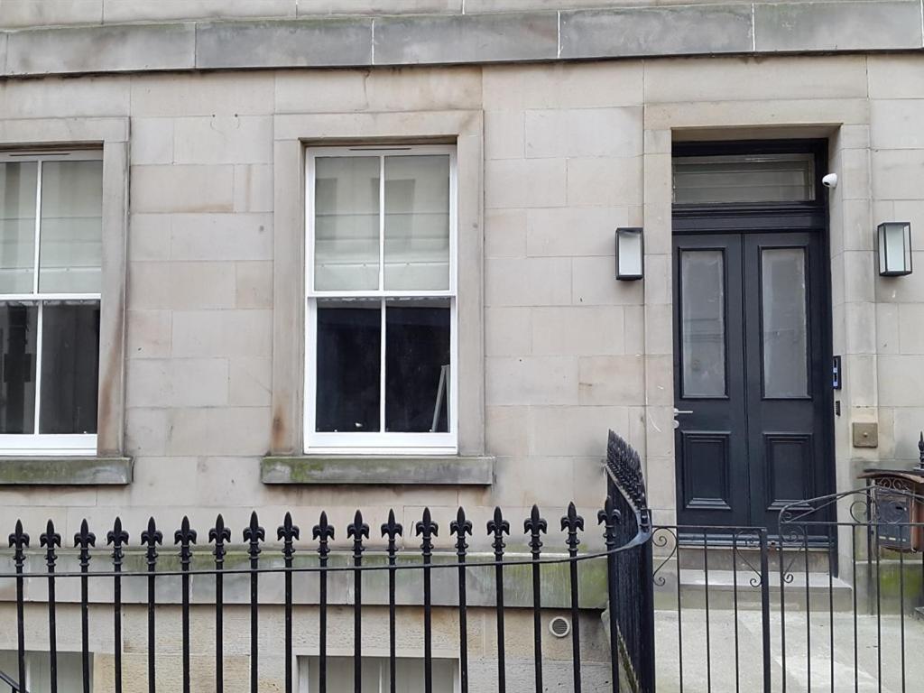 Апартаменты Edinburgh Nine Экстерьер фото